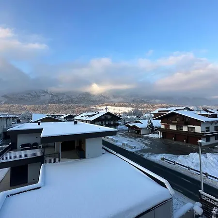 Апартаменты Leo 2