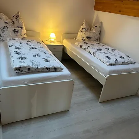 Leo 2 Apartment *